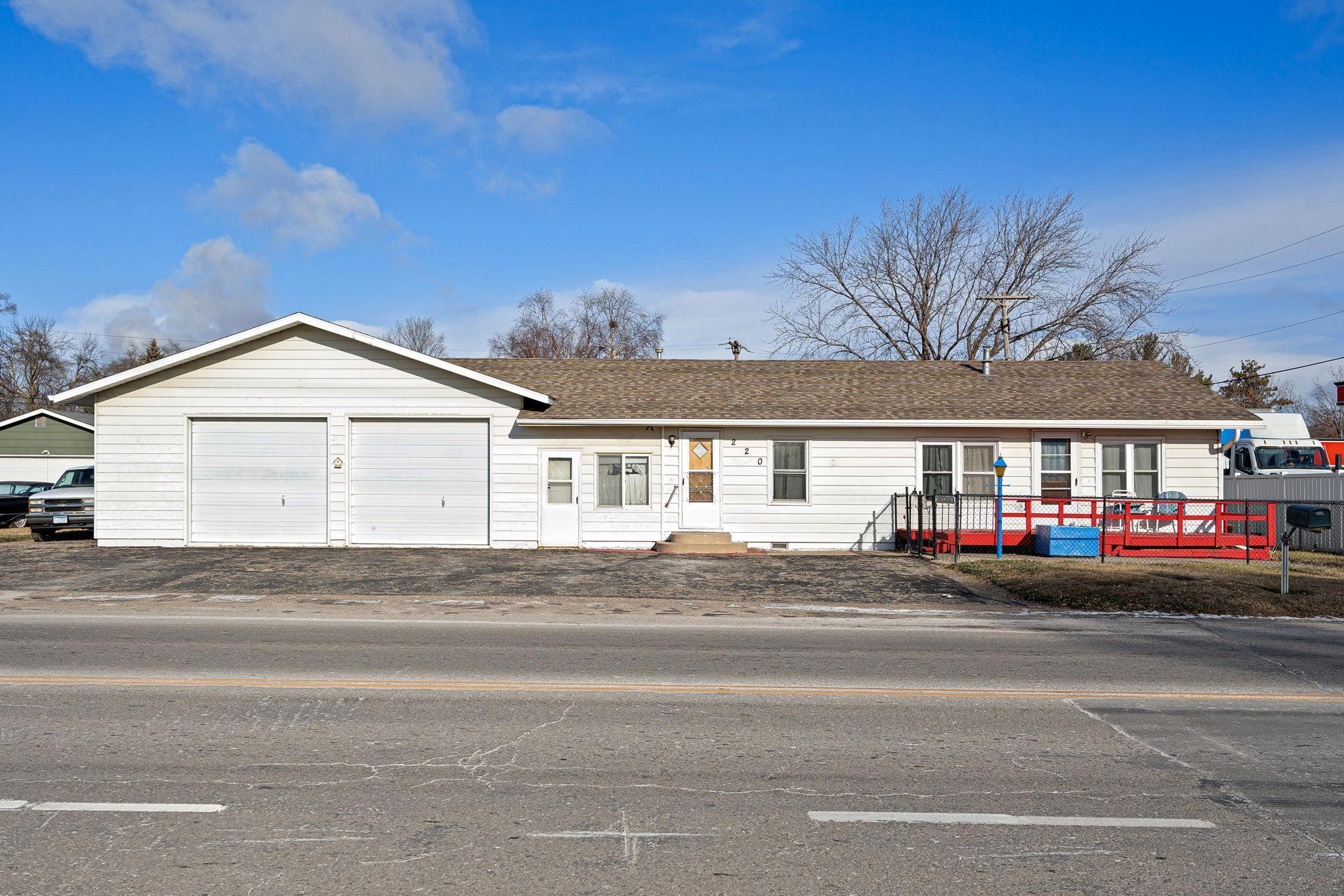 220 20th Street, Faribault, Minnesota image 1