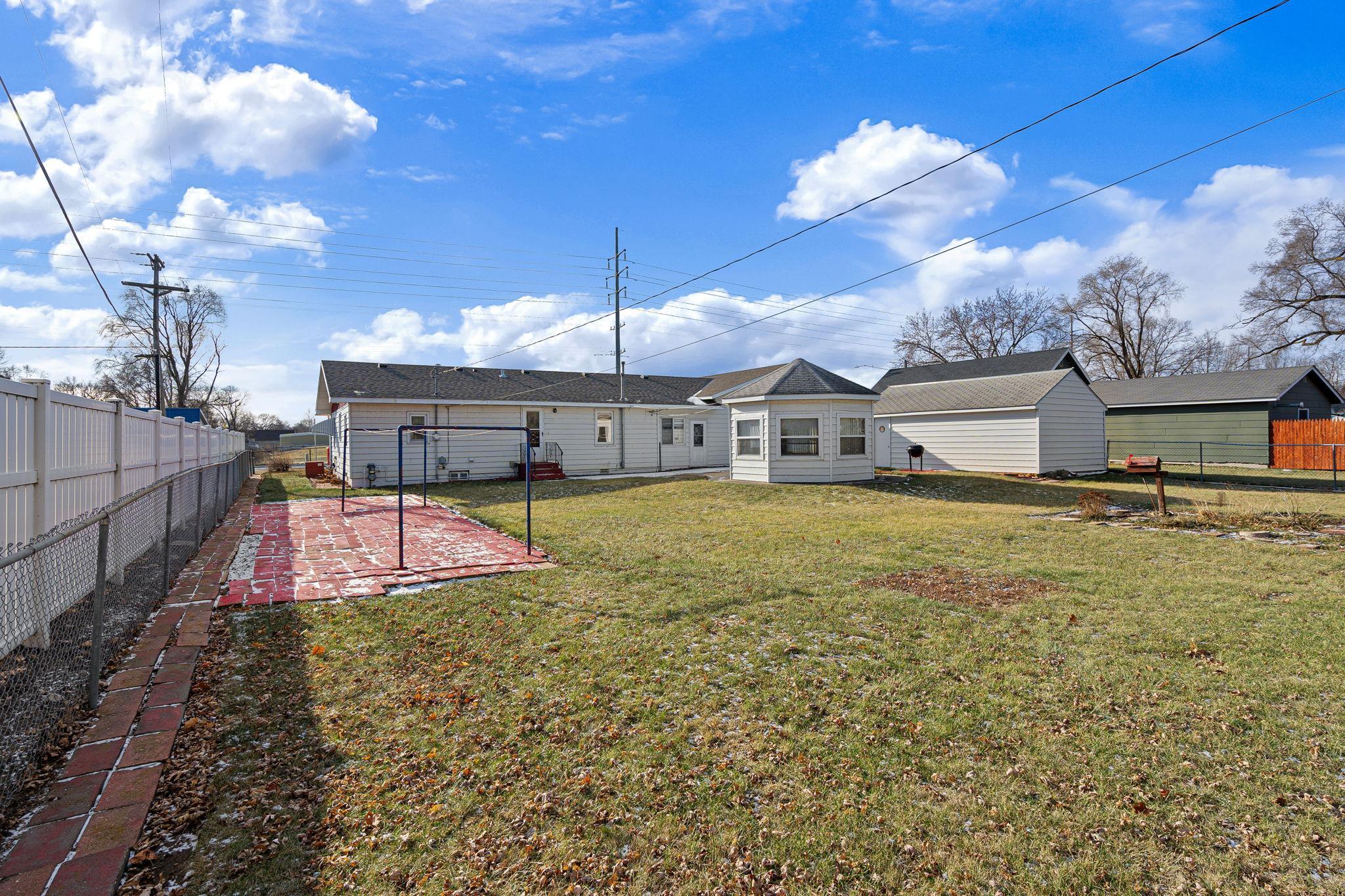 220 20th Street, Faribault, Minnesota image 25
