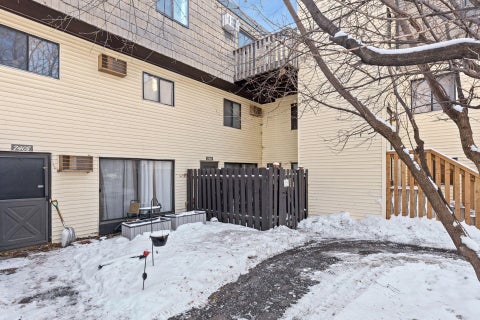 Condo For Sale - 7410 72nd Lane<br/> Minneapolis, MN 55428