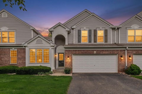 Townhouse For Sale - 7137 Newbury Road<br/> Washington County, Saint Paul, MN 55125