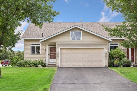 Townhouse For Sale - 4244 Jarmann Lane<br/> Shakopee, MN 55379