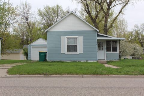 Homes For Sale - 336 W Main Street<br/> Traill County, Mayville, ND 58257