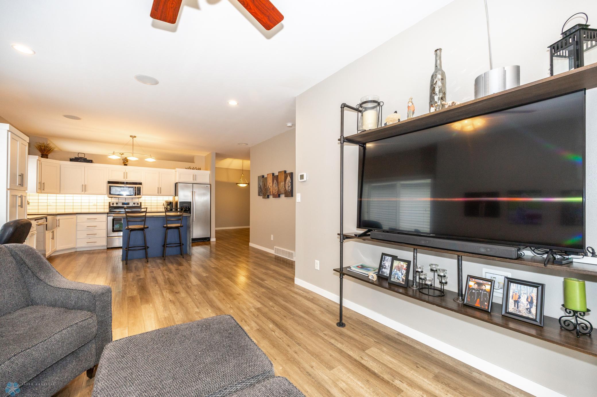 Fargo, North Dakota 58104, United States, 3 Bedrooms Bedrooms, ,2 BathroomsBathrooms,Residential,Pending,59058