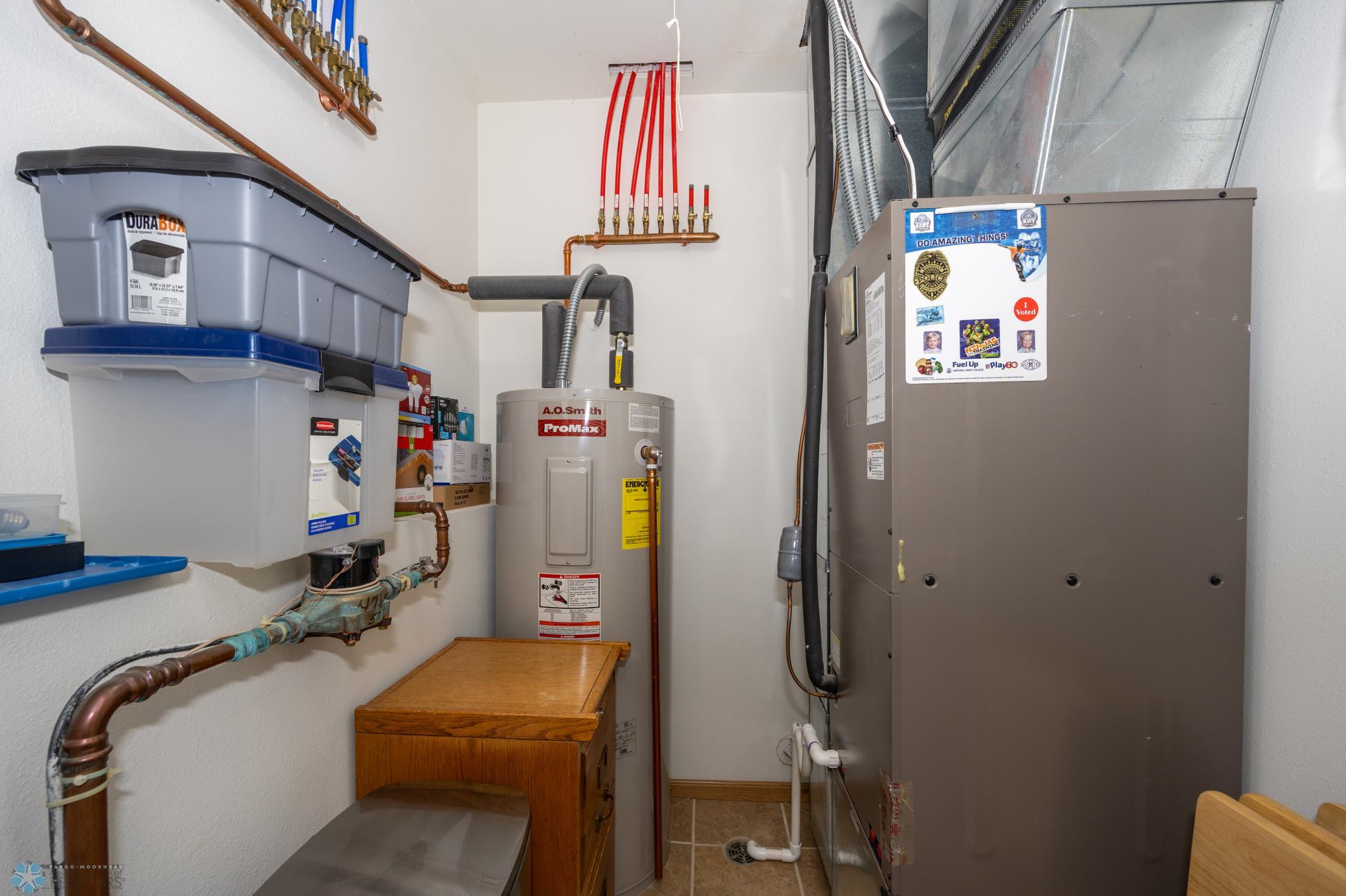 Fargo, North Dakota 58104, United States, 3 Bedrooms Bedrooms, ,2 BathroomsBathrooms,Residential,Pending,59058