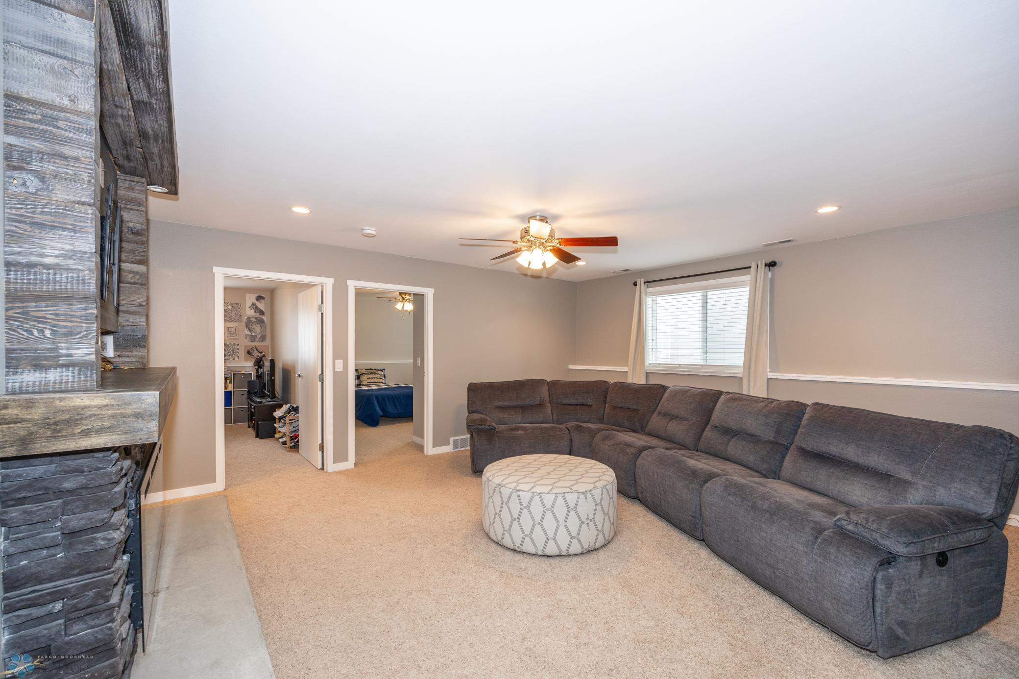 Fargo, North Dakota 58104, United States, 3 Bedrooms Bedrooms, ,2 BathroomsBathrooms,Residential,Pending,59058