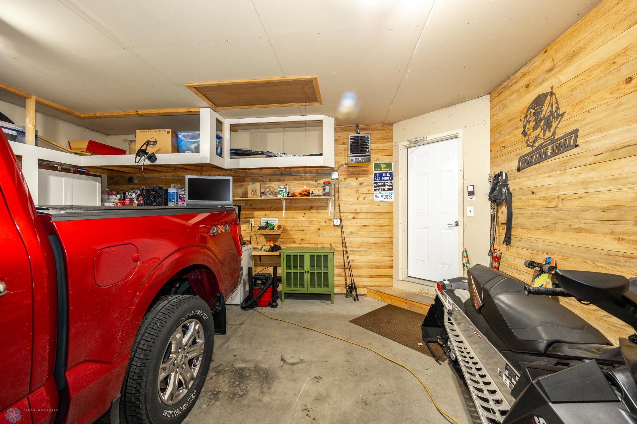 Fargo, North Dakota 58104, United States, 3 Bedrooms Bedrooms, ,2 BathroomsBathrooms,Residential,Pending,59058