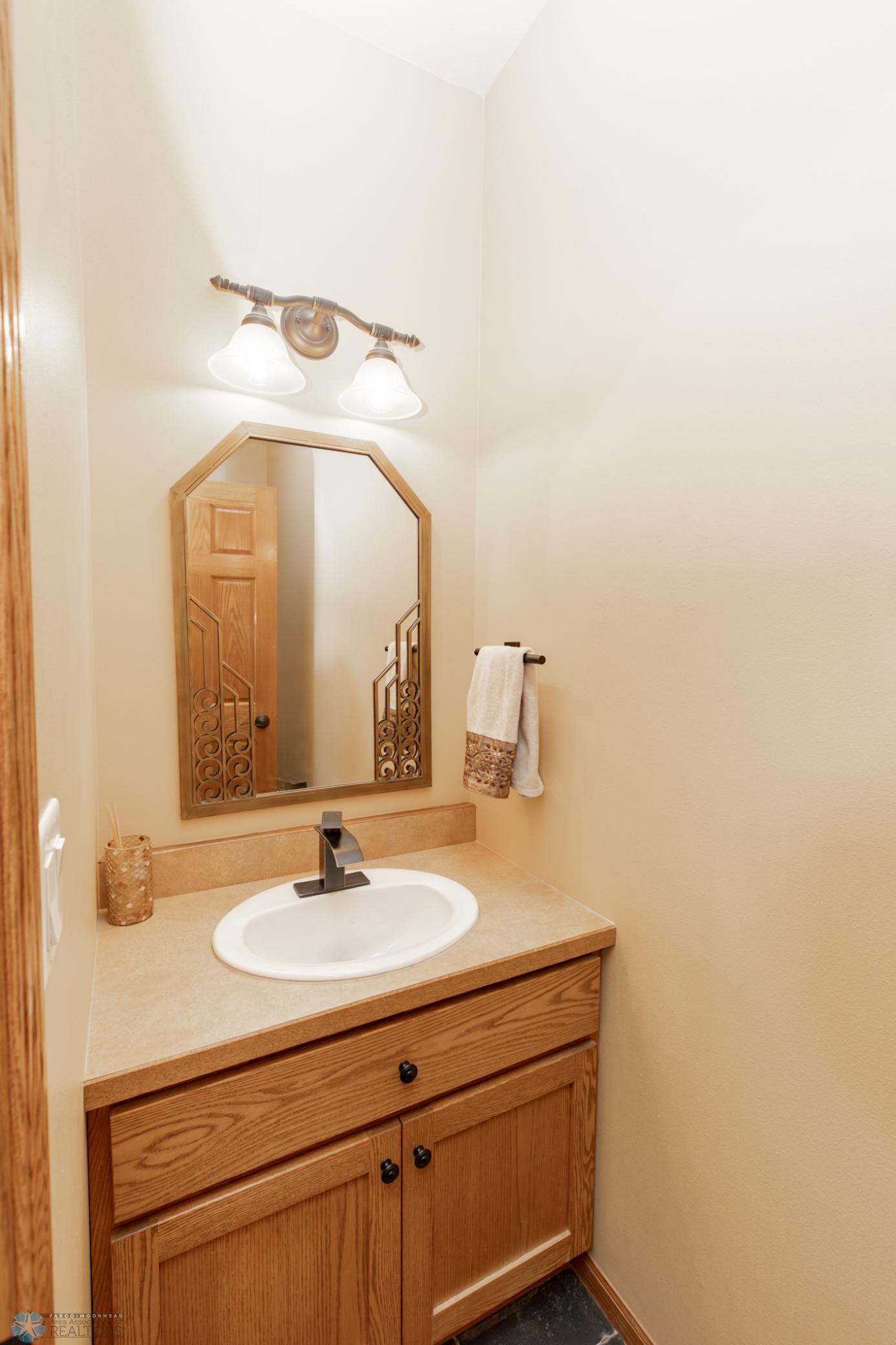 3722 Norman Court, Fargo, North Dakota image 26