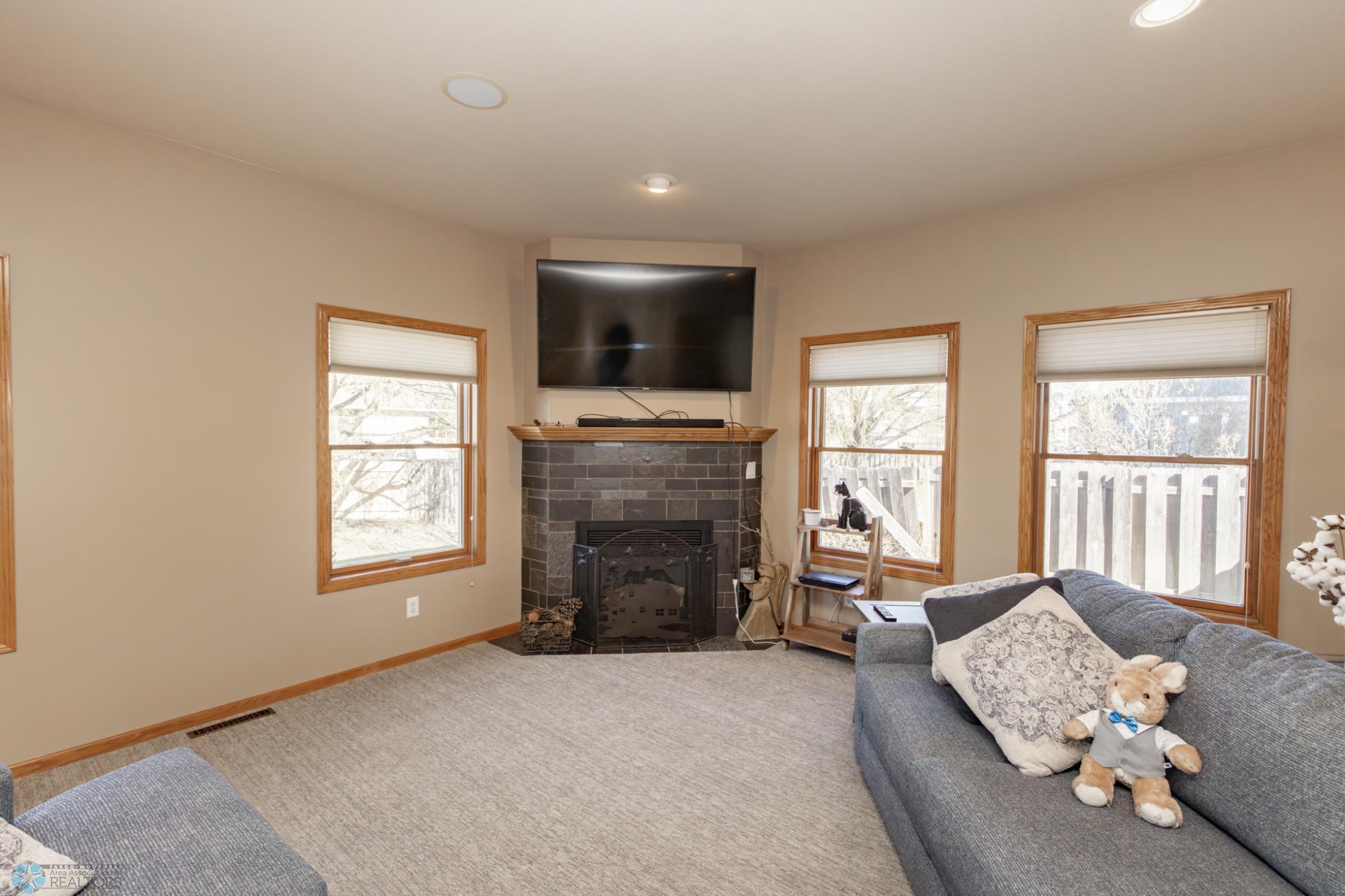3722 Norman Court, Fargo, North Dakota image 13