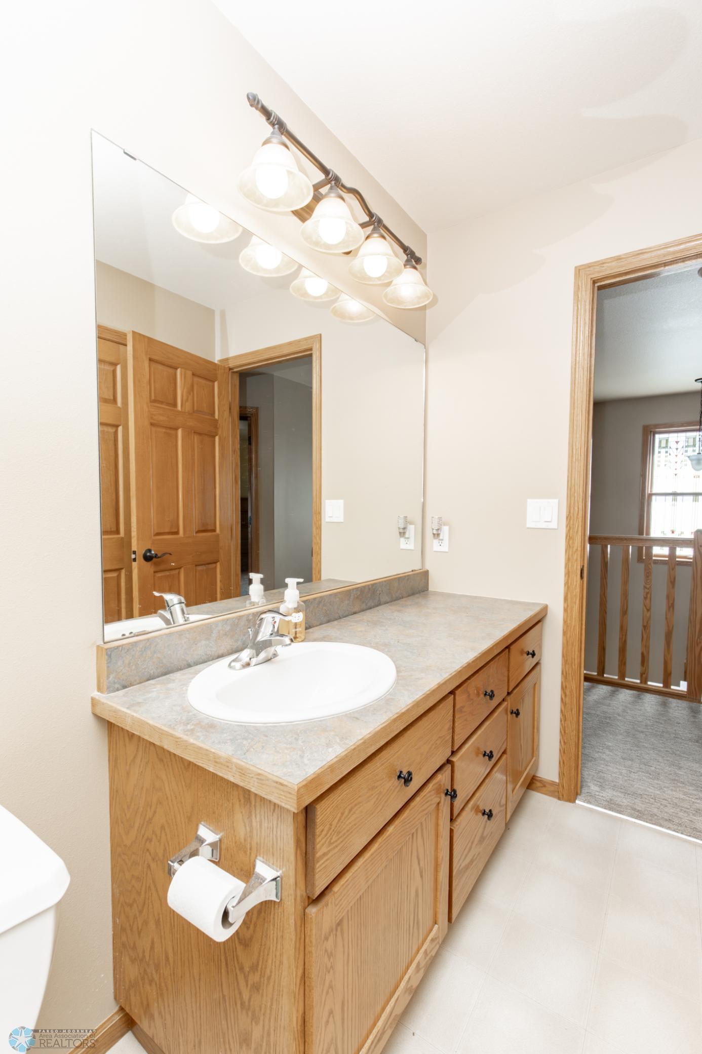 3722 Norman Court, Fargo, North Dakota image 47