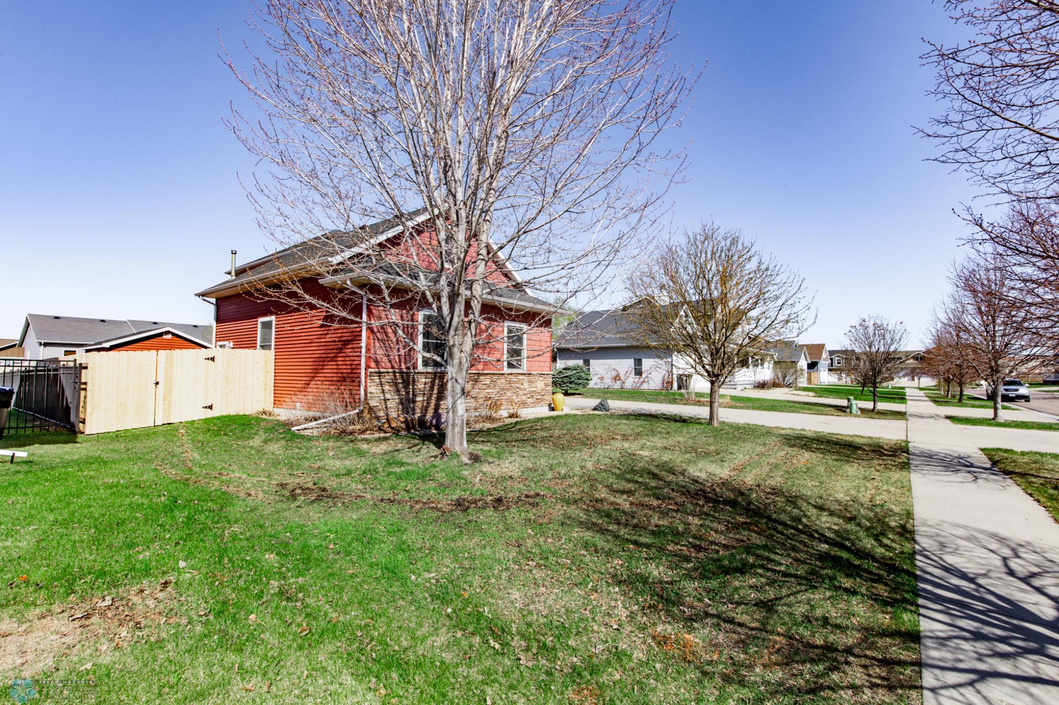 3722 Norman Court, Fargo, North Dakota image 4