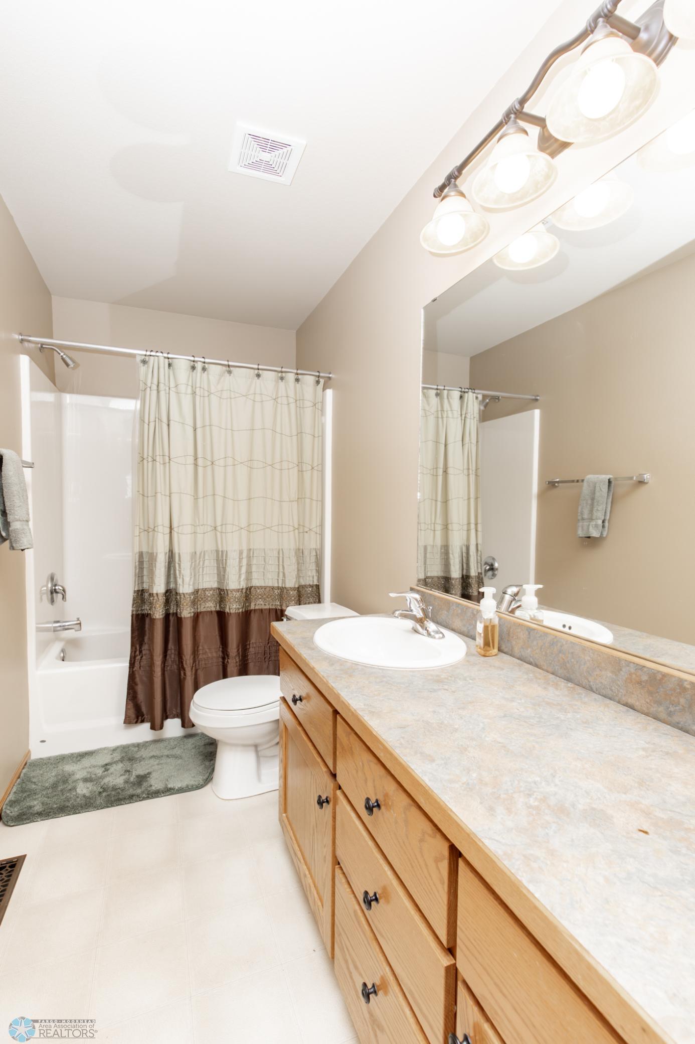 3722 Norman Court, Fargo, North Dakota image 46