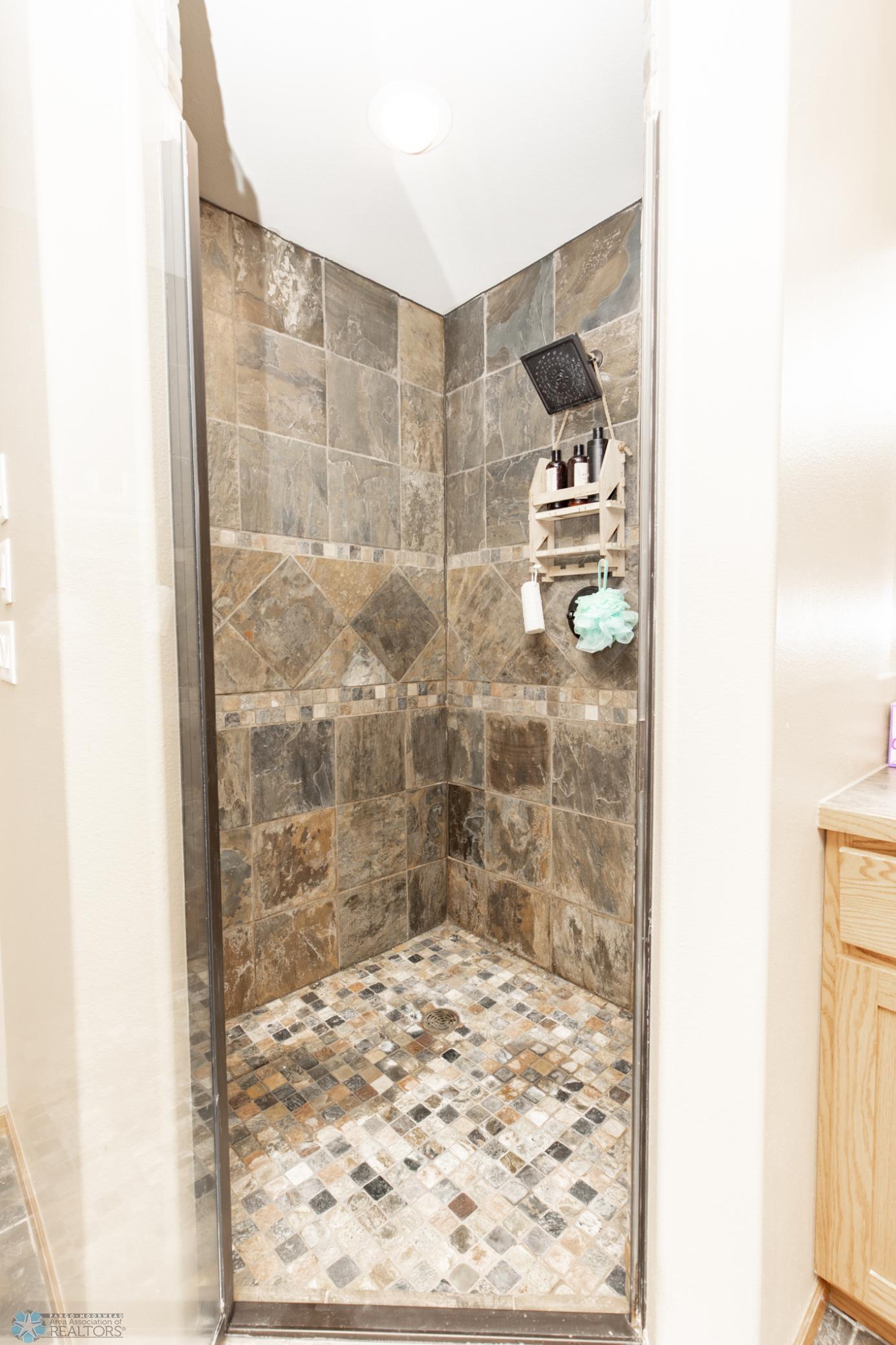 3722 Norman Court, Fargo, North Dakota image 37
