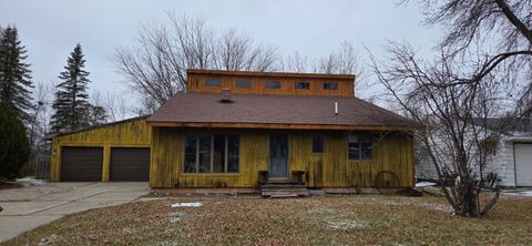 Homes For Sale - 110 Riverview Boulevard<br/> Koochiching County, International Falls, MN 56649