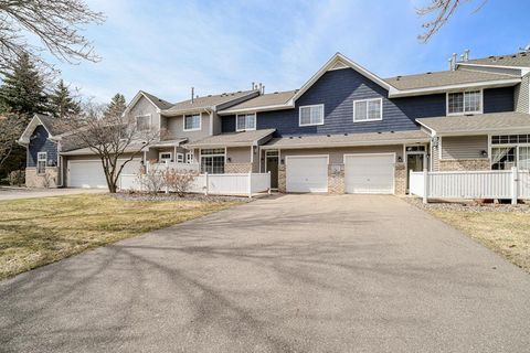 Townhouse For Sale - 8372 Kimball Drive<br/> Eden Prairie, MN 55347
