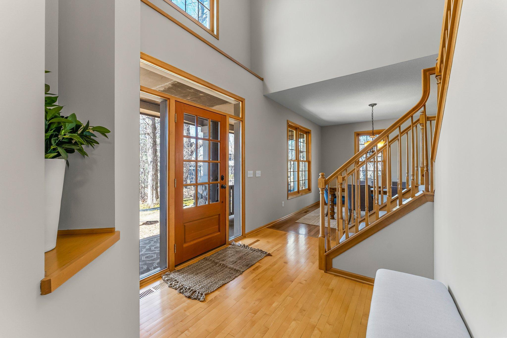 2408 Hunter Drive, Chanhassen, Minnesota image 3