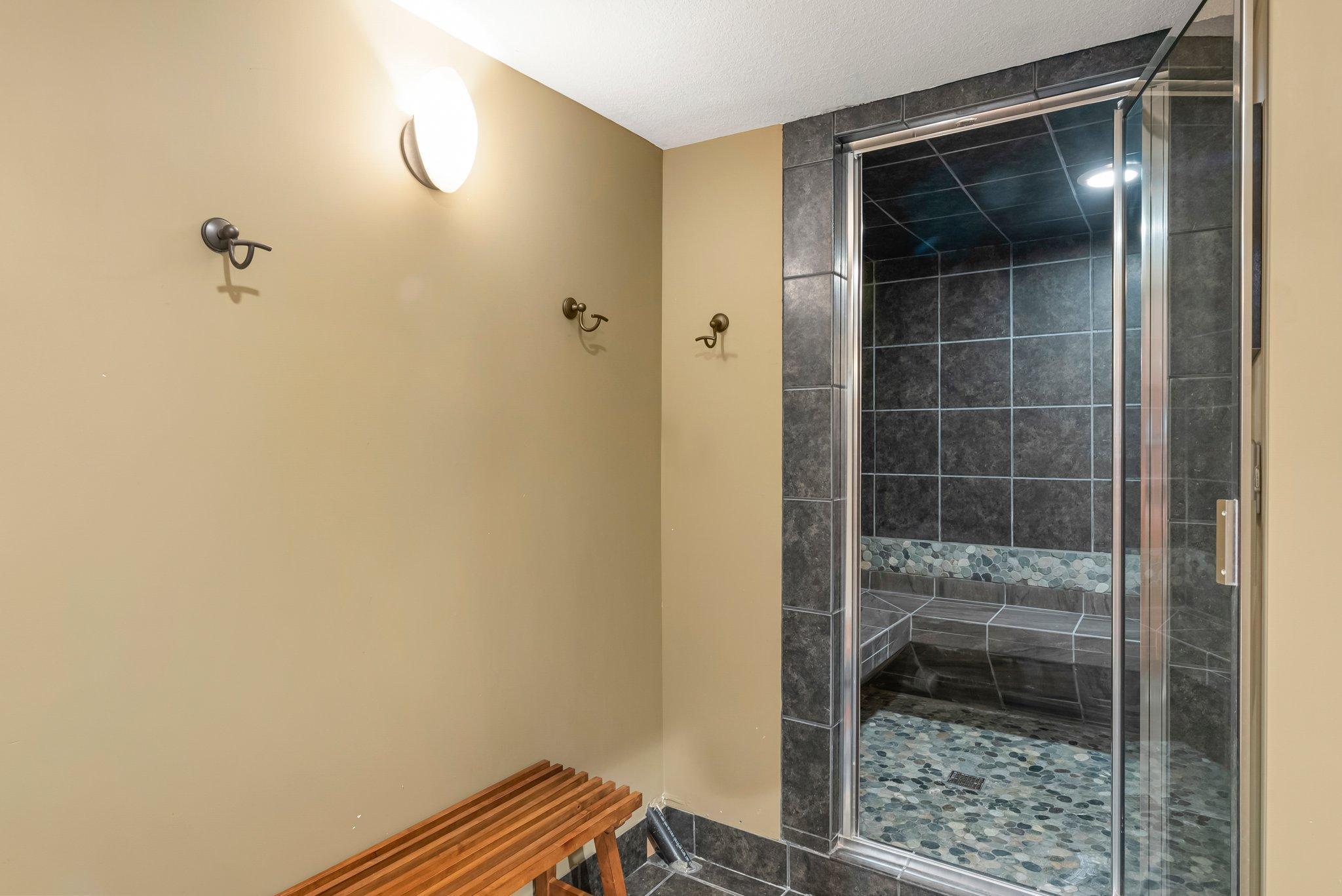 2408 Hunter Drive, Chanhassen, Minnesota image 28