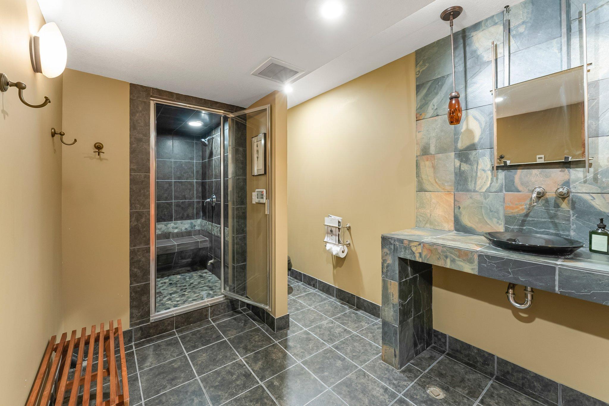 2408 Hunter Drive, Chanhassen, Minnesota image 27