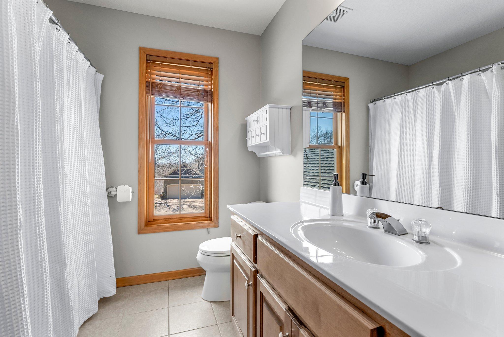 2408 Hunter Drive, Chanhassen, Minnesota image 23