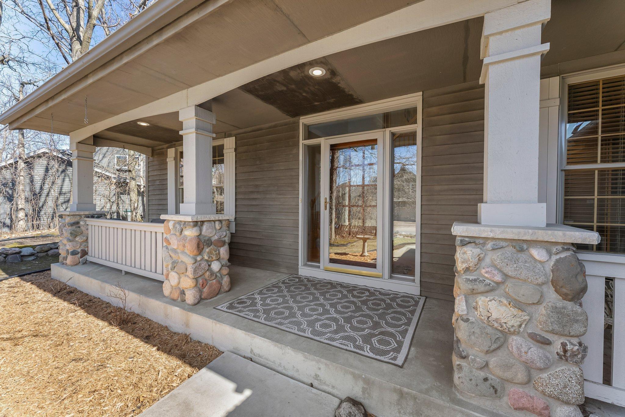 2408 Hunter Drive, Chanhassen, Minnesota image 31