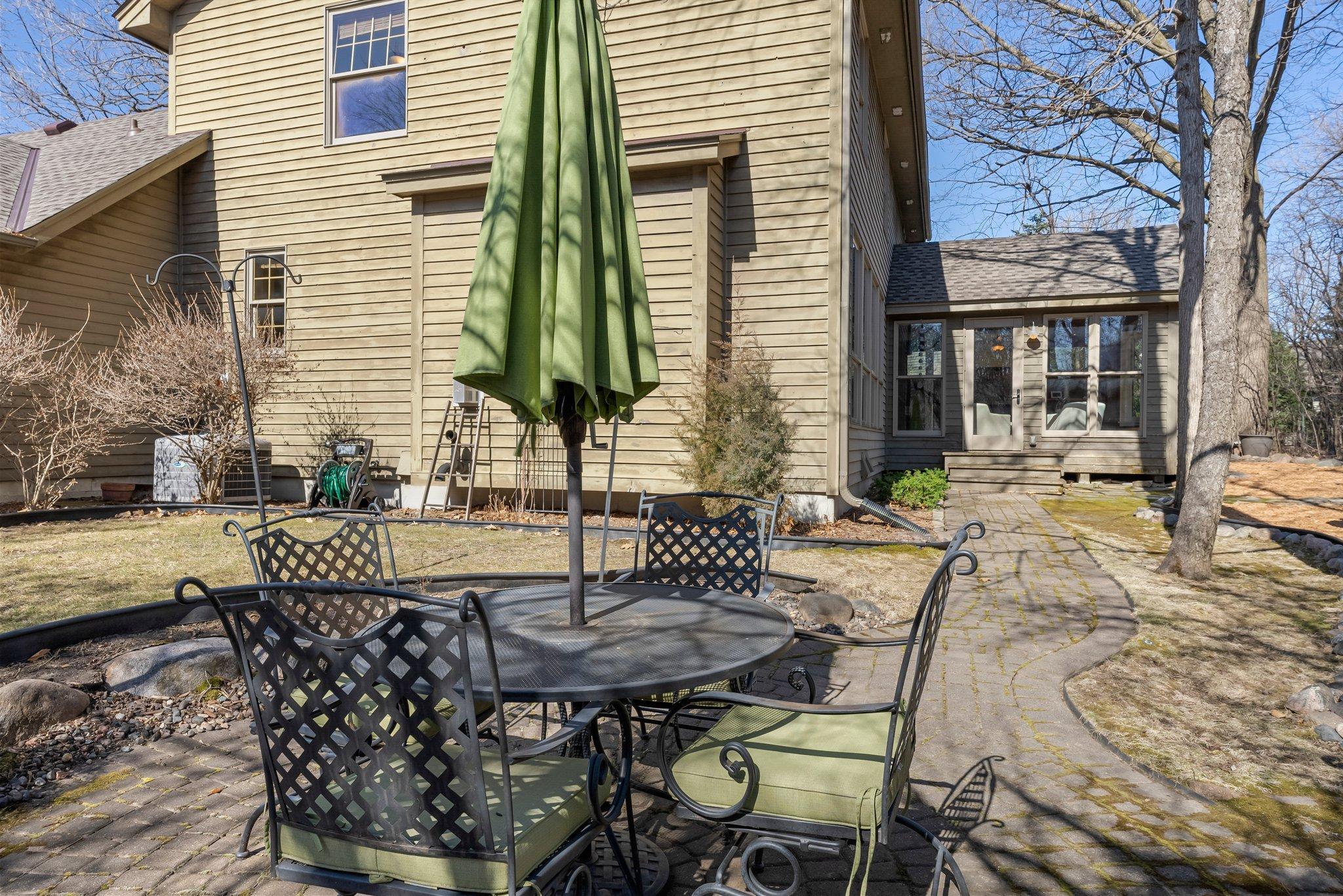 2408 Hunter Drive, Chanhassen, Minnesota image 33