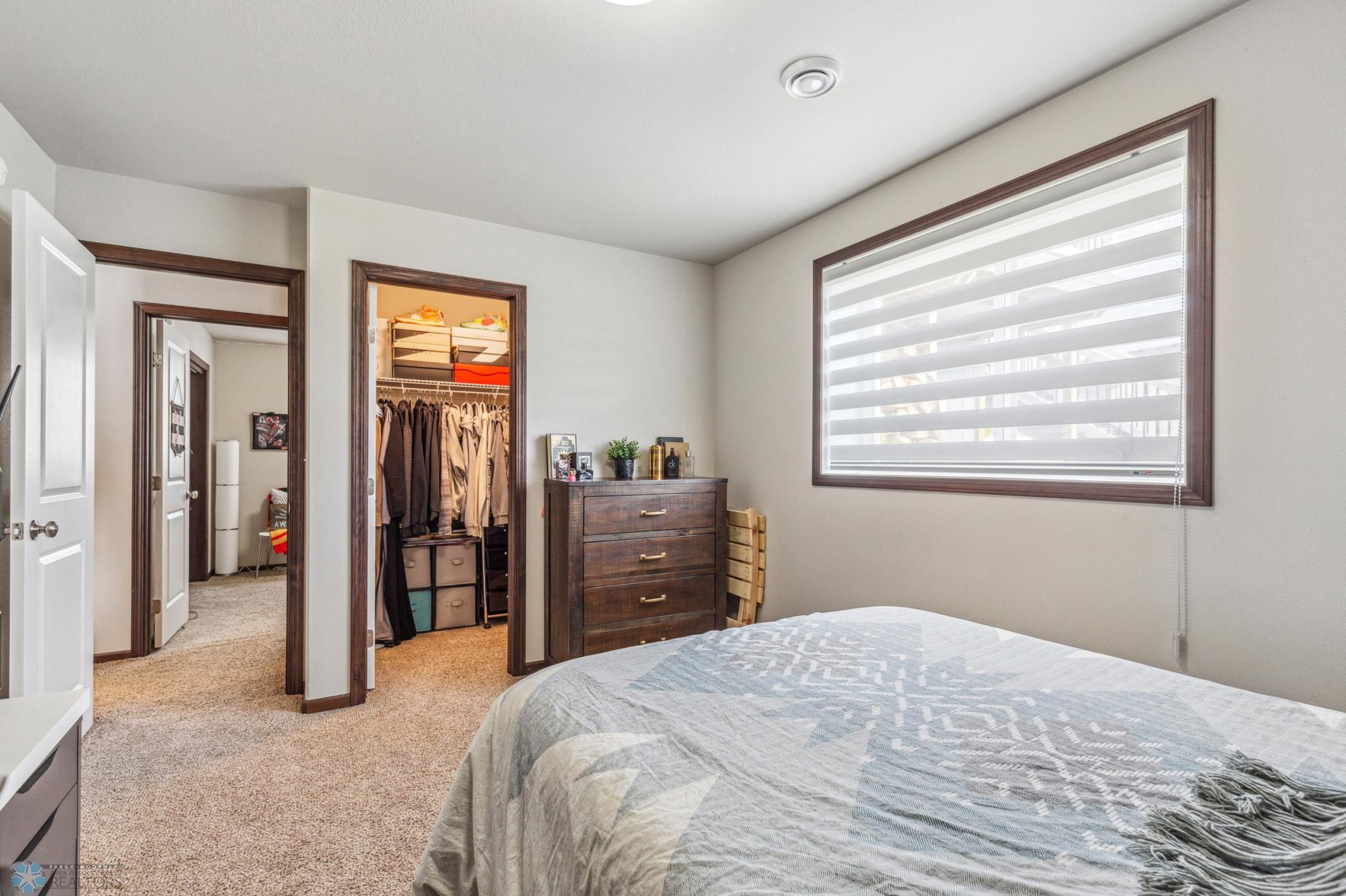 5261 8th Court, West Fargo, North Dakota image 31