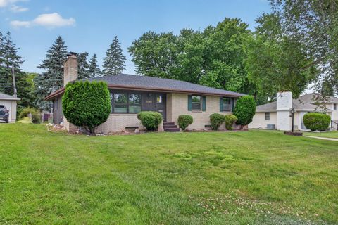 Homes For Sale - 3141 Hampshire Avenue<br/> Minneapolis, MN 55427