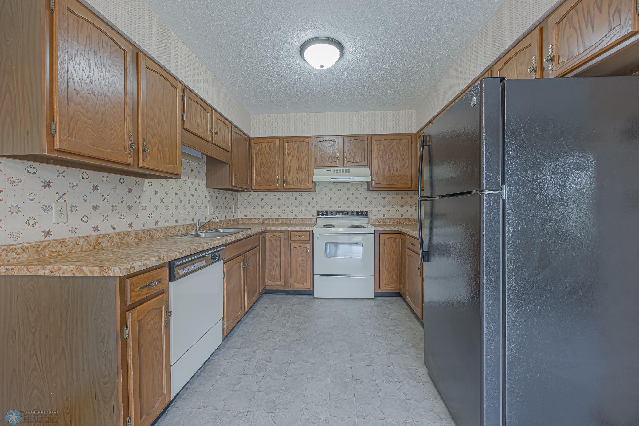 1139 19th Street, Moorhead, Minnesota image 6