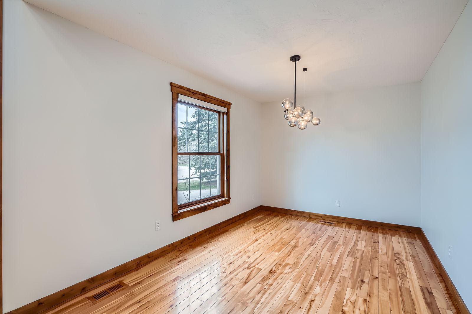 9599 Brookview Circle, Woodbury, Minnesota image 26