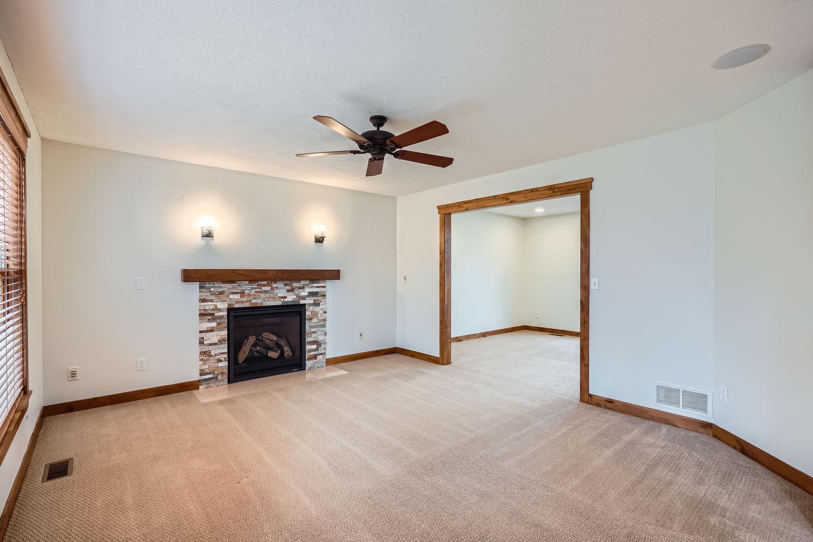 9599 Brookview Circle, Woodbury, Minnesota image 12