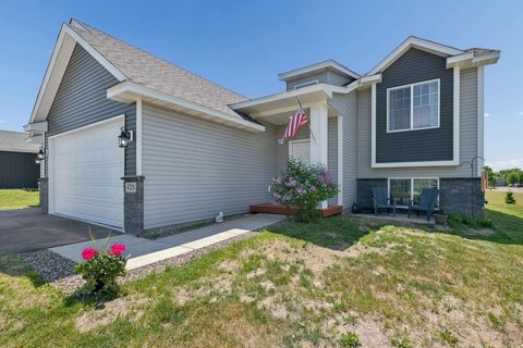 Homes For Sale - 425 Eagle Street<br/> Isanti, MN 55040