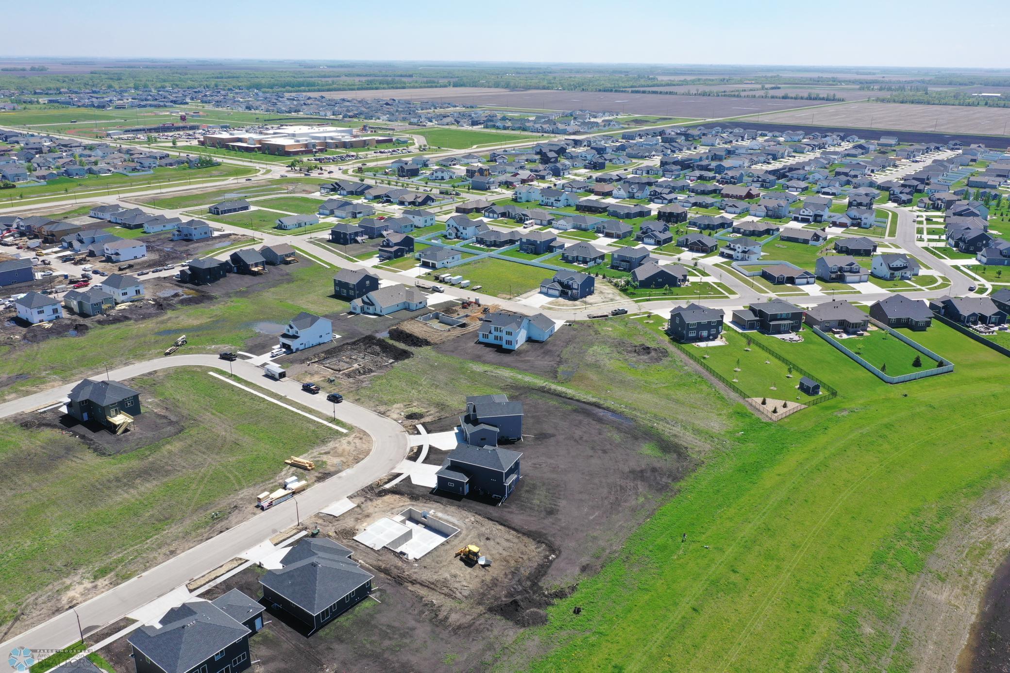 Fargo, North Dakota 58104, United States, 3 Bedrooms Bedrooms, ,3 BathroomsBathrooms,Residential,Pending,57848