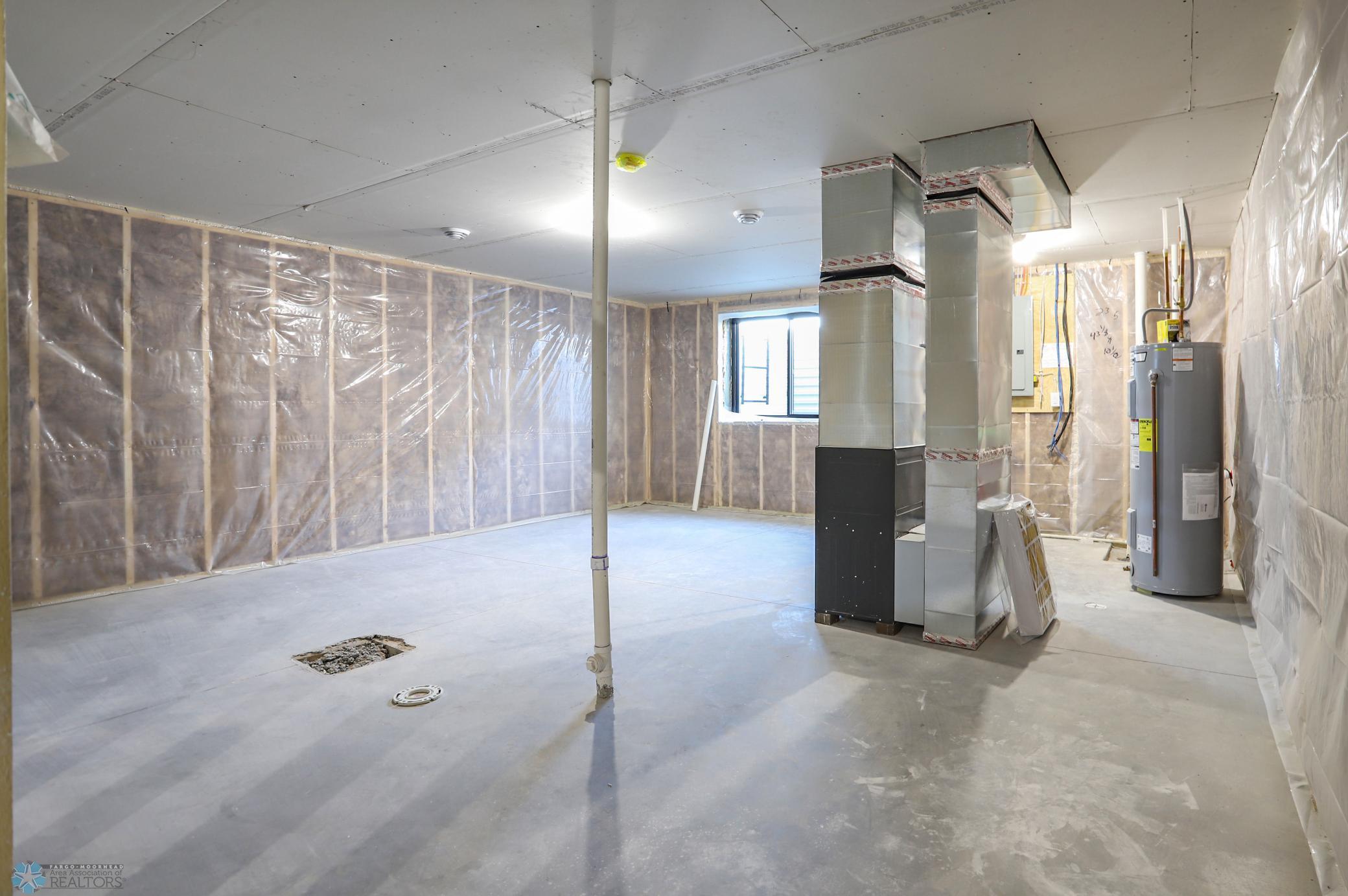 Fargo, North Dakota 58104, United States, 3 Bedrooms Bedrooms, ,3 BathroomsBathrooms,Residential,Pending,57848