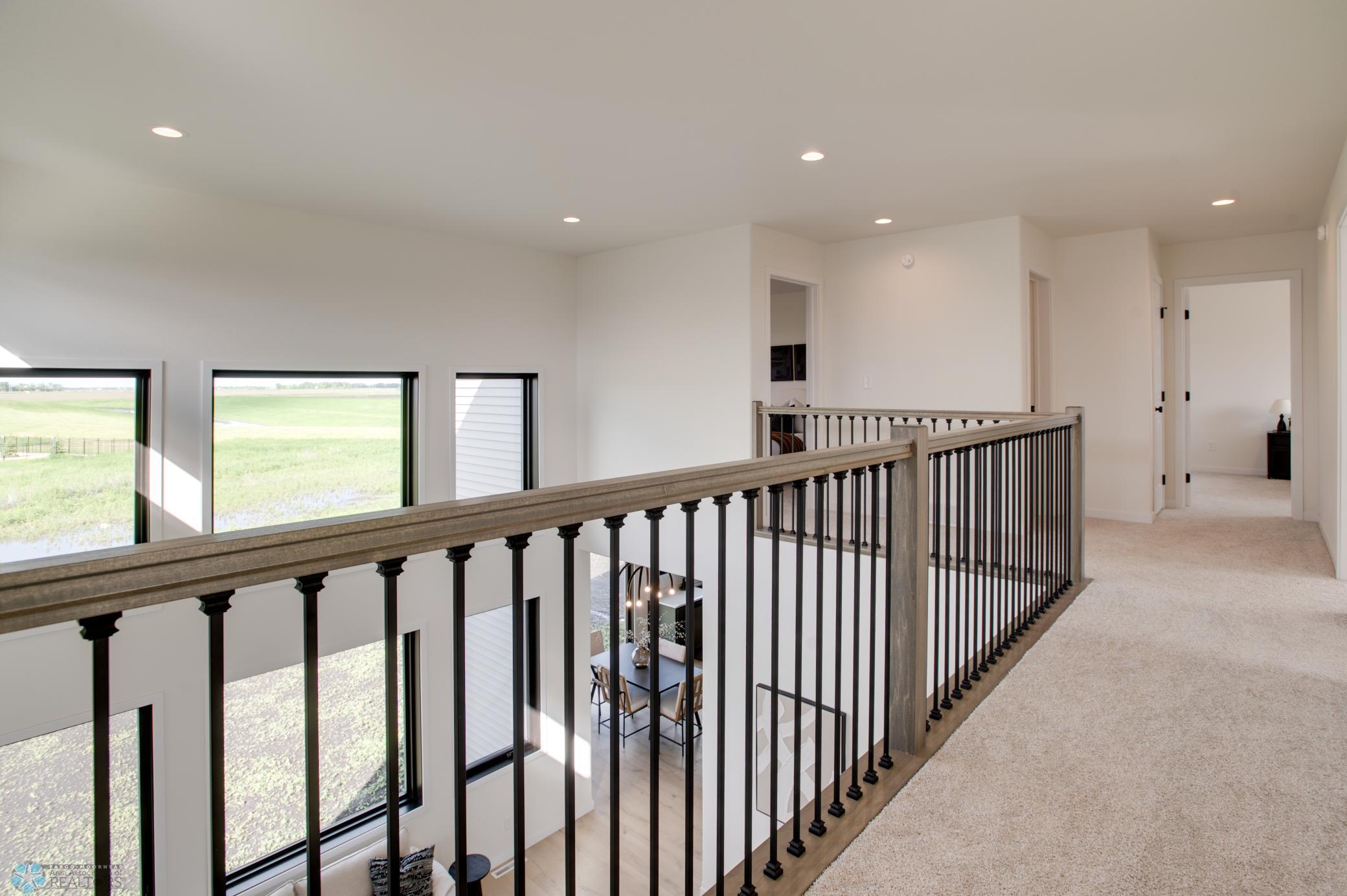 Fargo, North Dakota 58104, United States, 3 Bedrooms Bedrooms, ,3 BathroomsBathrooms,Residential,Pending,57848