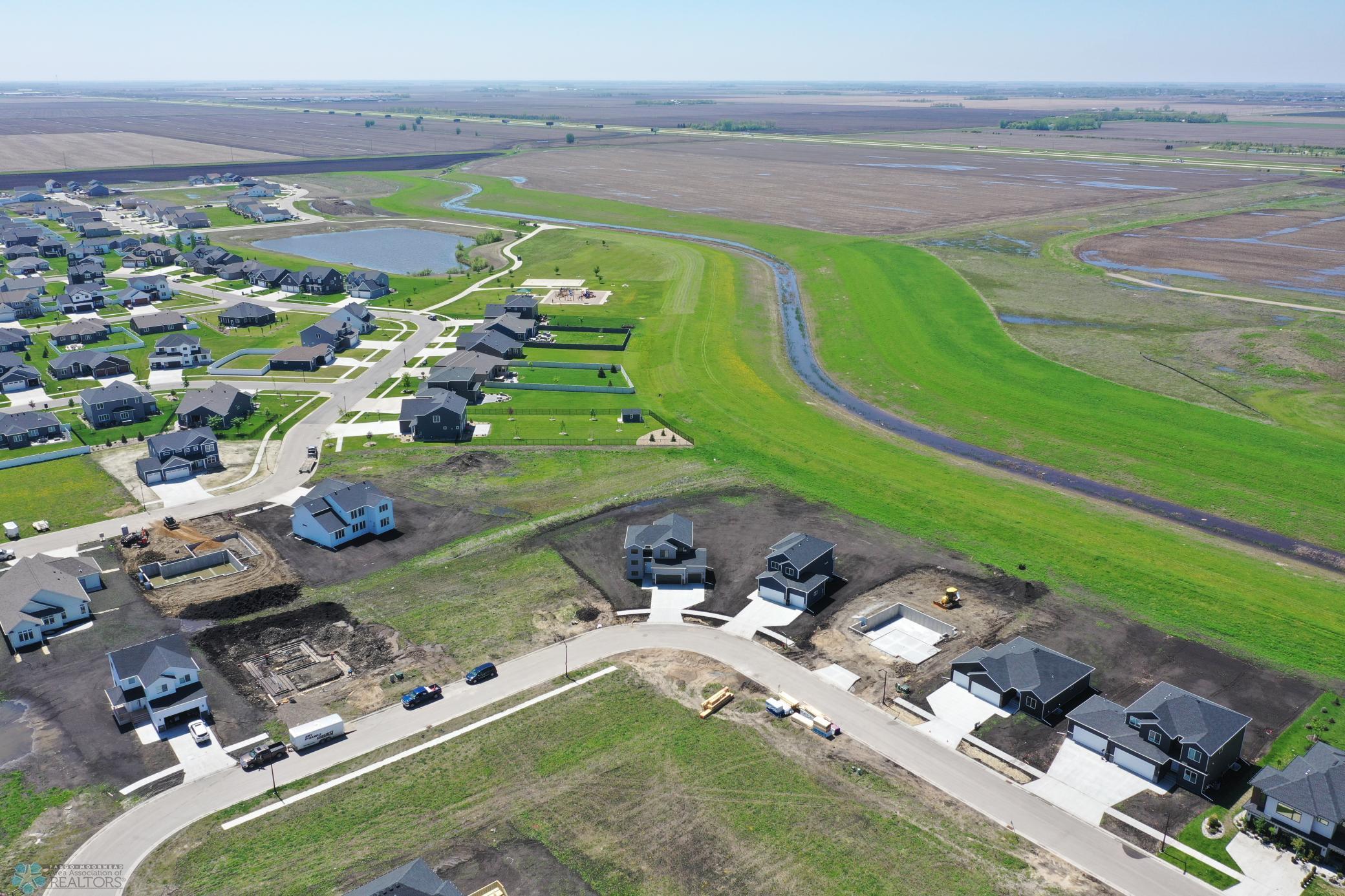 Fargo, North Dakota 58104, United States, 3 Bedrooms Bedrooms, ,3 BathroomsBathrooms,Residential,Pending,57848