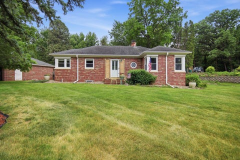 Homes For Sale - 2103 3rd Avenue<br/> Austin, MN 55912