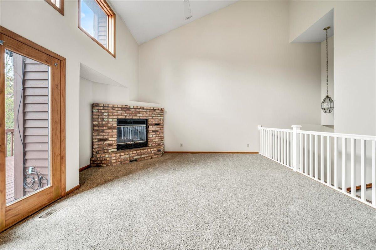 12510 Parkwood Drive, Burnsville, Minnesota image 8