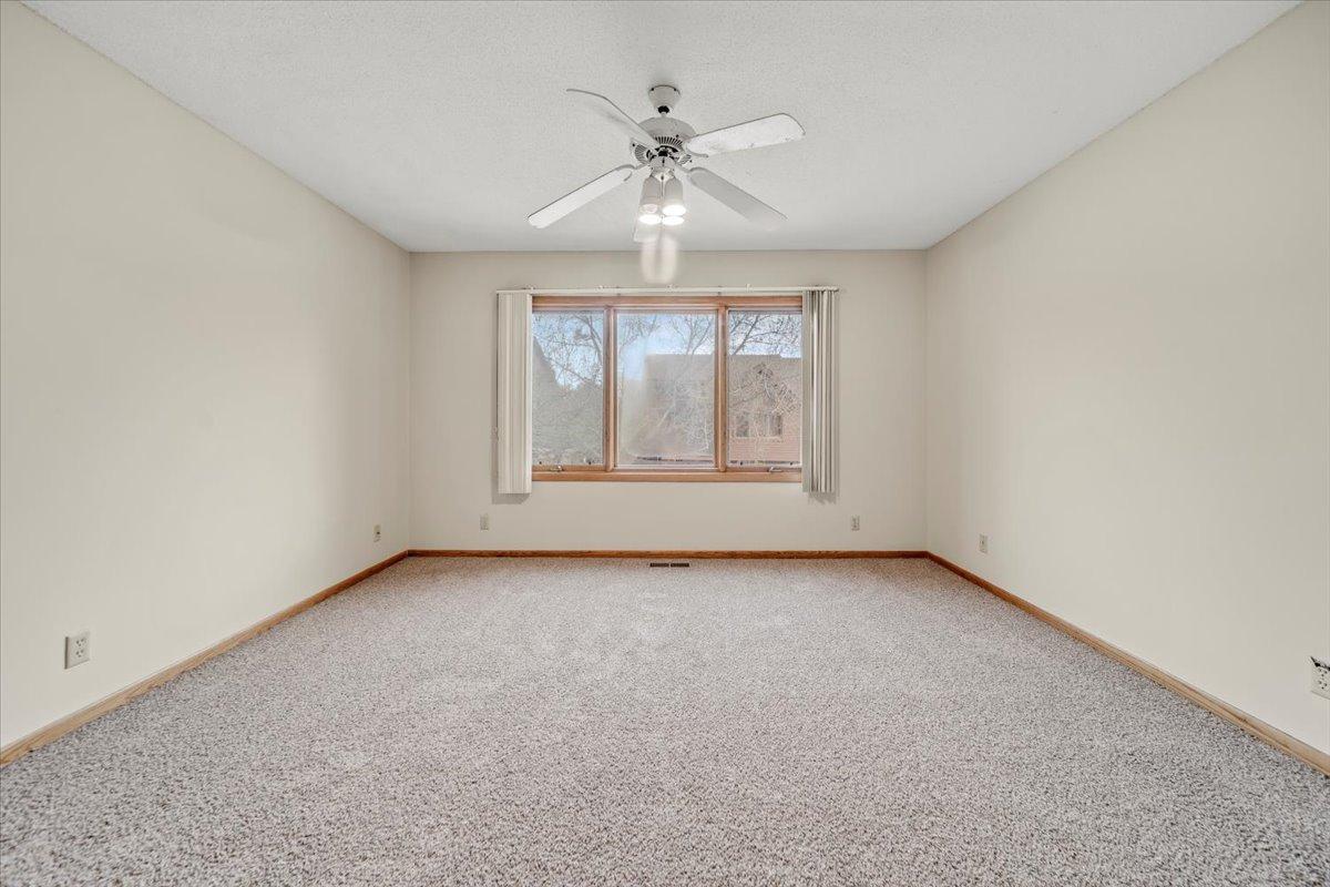 12510 Parkwood Drive, Burnsville, Minnesota image 15
