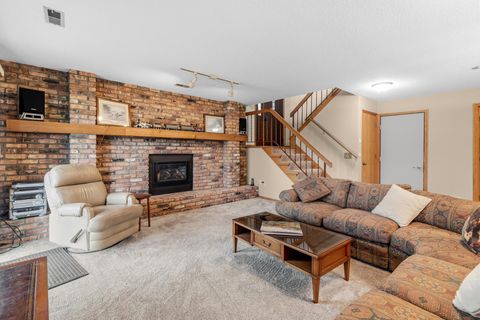 Homes For Sale - 1005 Aston Circle<br/> Burnsville, MN 55337