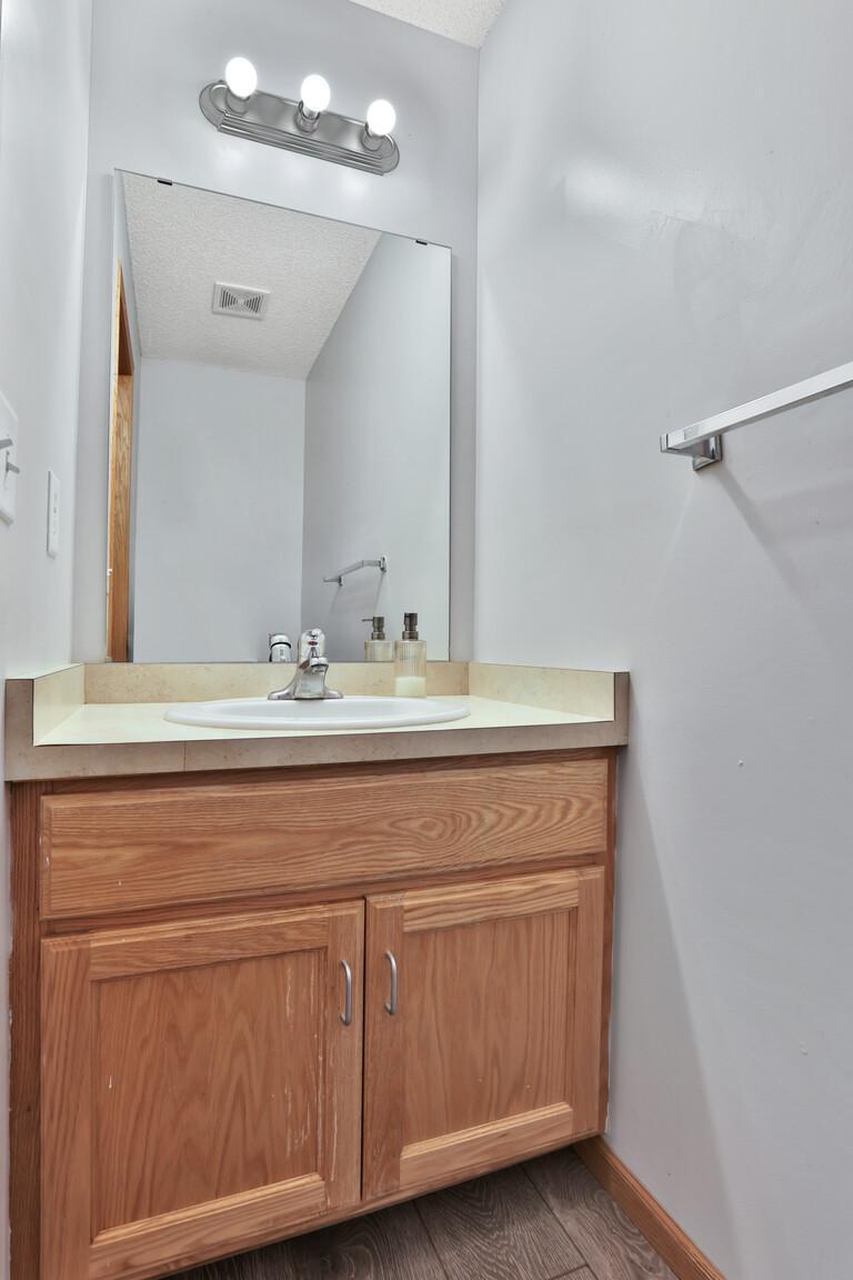 2171 Cleveland Way, Cambridge, Minnesota image 22