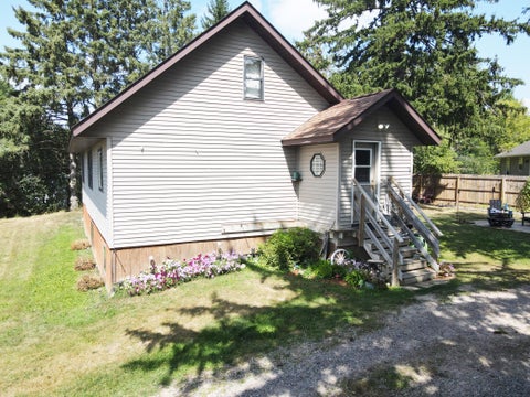 Homes For Sale - 1201 Emerson Avenue<br/> Cumberland, WI 54829