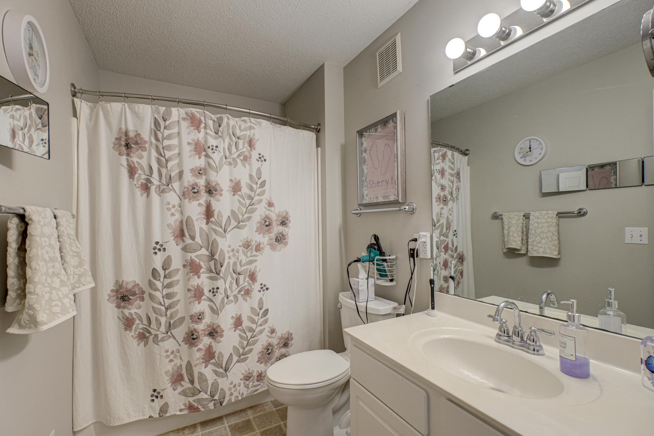 1818 Stone Meadow Boulevard, Shakopee, Minnesota image 27