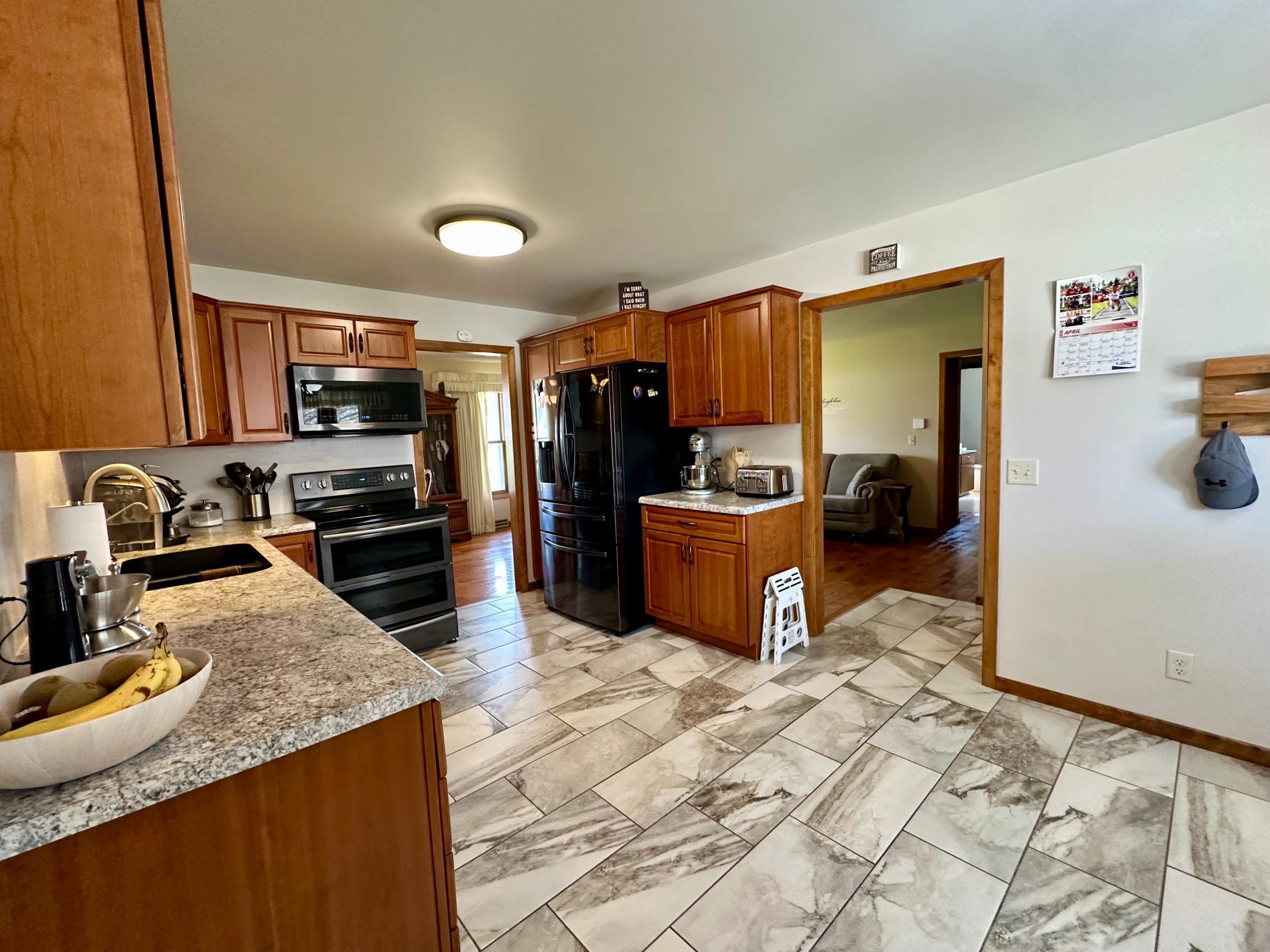 309 E Fairway Drive, Luverne, Minnesota image 11
