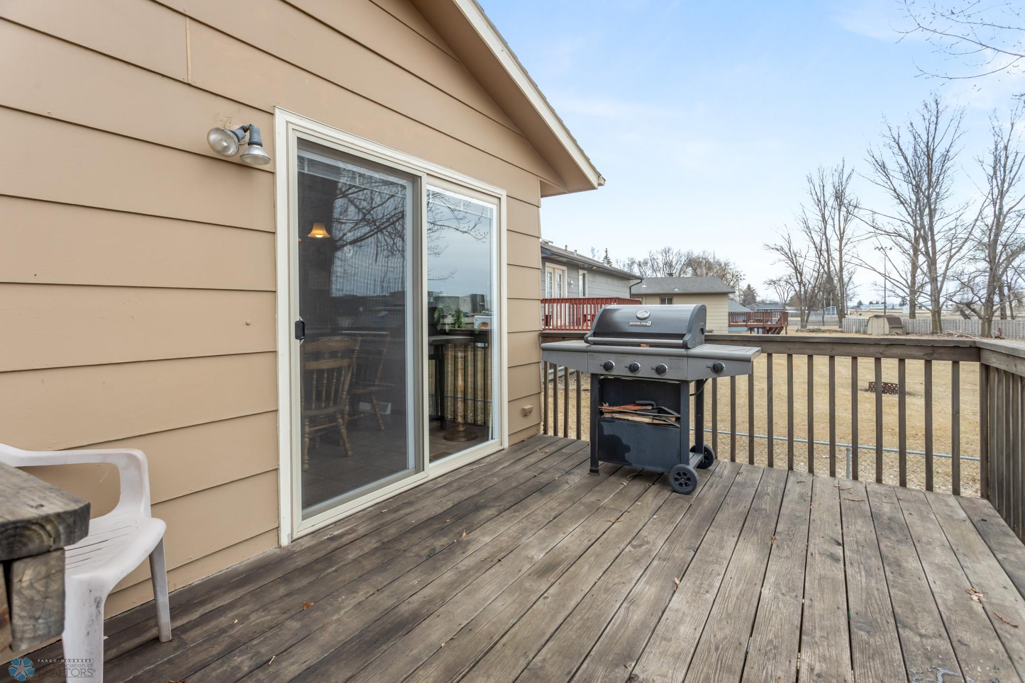 435 Birch Lane, Moorhead, Minnesota image 3