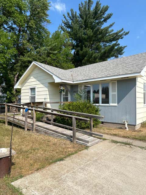 Homes For Sale - 1207 1st Street<br/> Hubbard County, Park Rapids, MN 56470