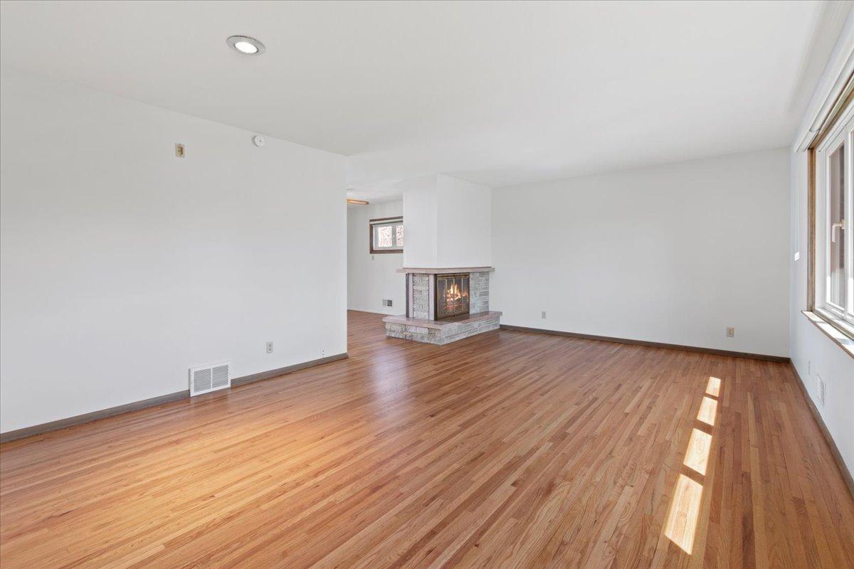 5180 Lincoln Street, Fridley, Minnesota image 8