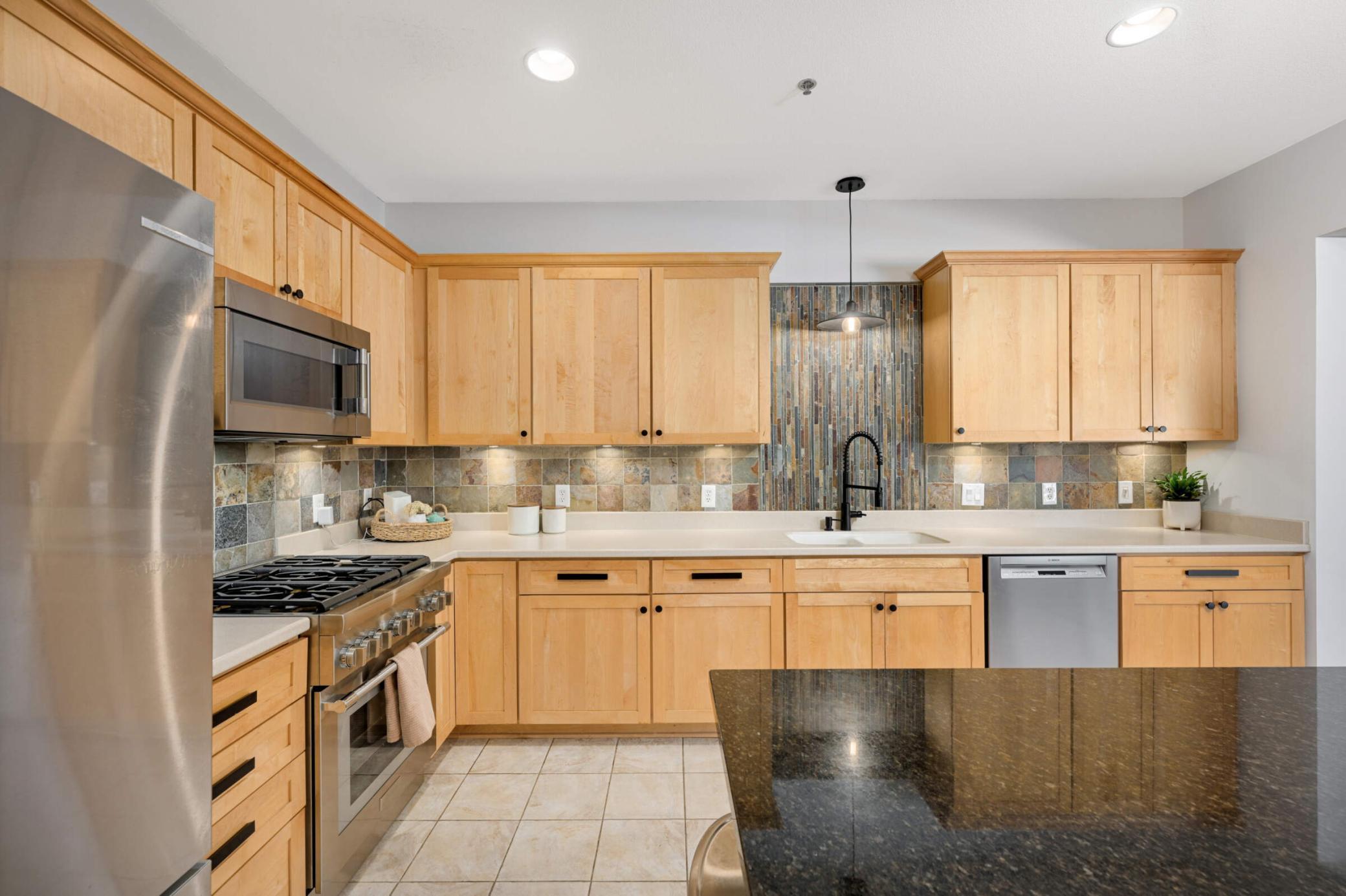 304 Spring Street, Saint Paul, Minnesota image 17
