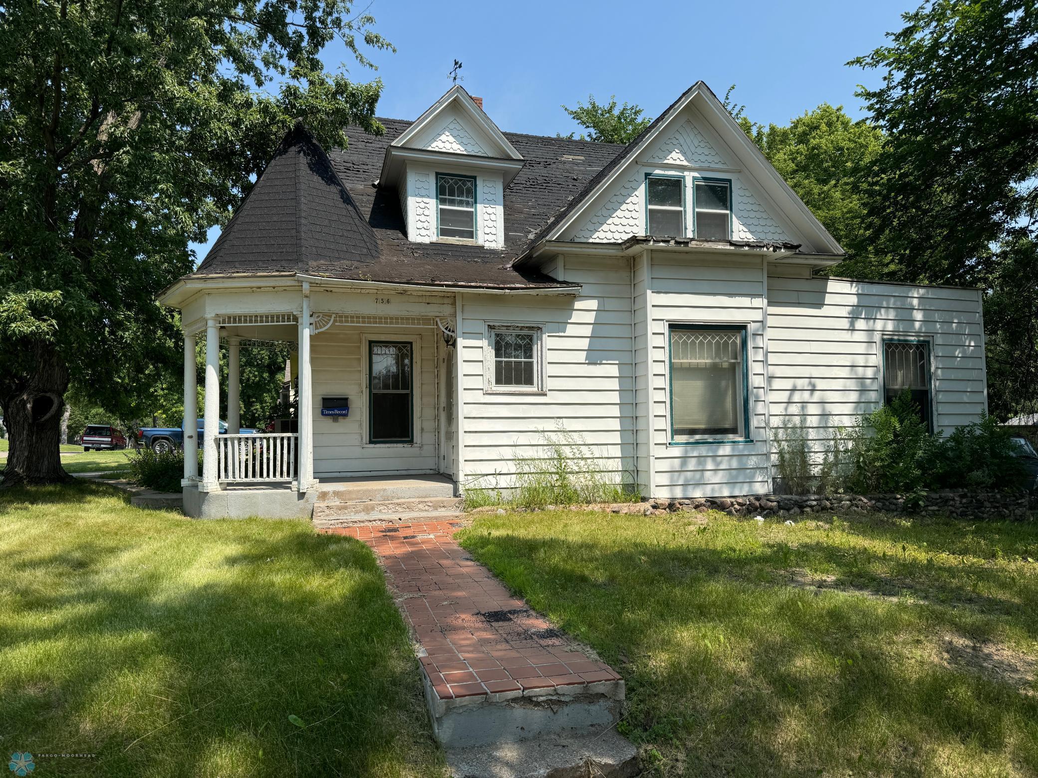 Valley City, North Dakota 58072, United States, 3 Bedrooms Bedrooms, ,2 BathroomsBathrooms,Residential,Pending,48444