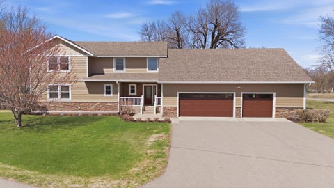 Homes For Sale - 18724 Fall Ridge Road<br/> Richmond, MN 56368