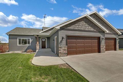 Homes For Sale - 1704 Knottingham Drive<br/> Sartell, MN 56377