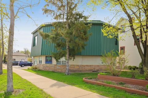 Apartment For Rent - 3103 Irving Avenue<br/> Minneapolis, MN 55408